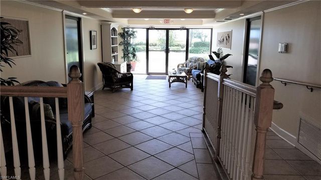 10475 Gulf Shore DR 165, Naples, FL 34108