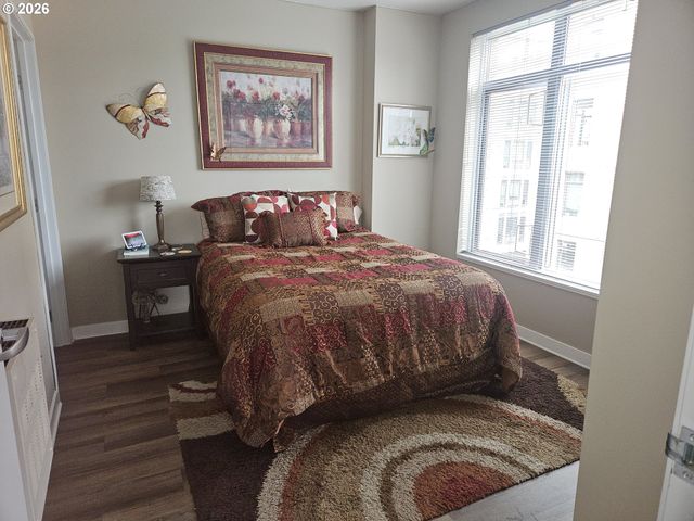 701 COLUMBIA St 404, Vancouver, WA 98660