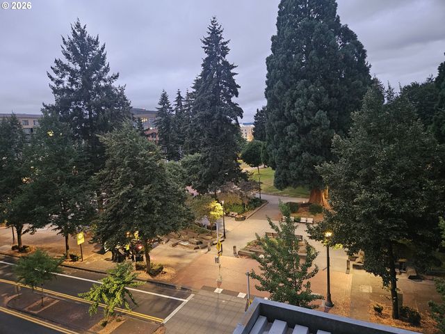 701 COLUMBIA St 404, Vancouver, WA 98660