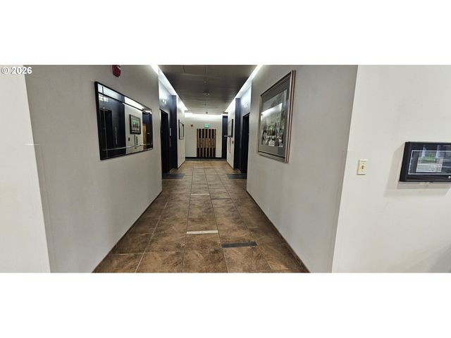 701 COLUMBIA St 404, Vancouver, WA 98660