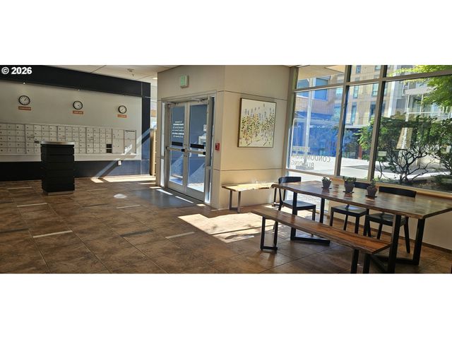 701 COLUMBIA St 404, Vancouver, WA 98660