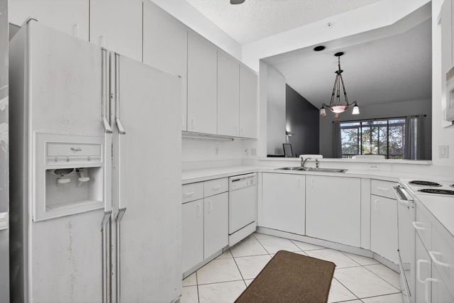 9575 Weldon Circle C413, Tamarac, FL 33321