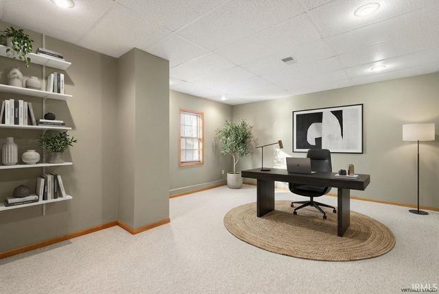 59390 High Pointe Drive, South Bend, IN 46614