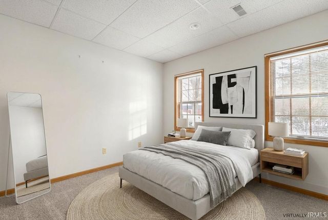 59390 High Pointe Drive, South Bend, IN 46614