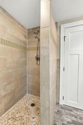 73 Rosary Avenue, Lackawanna, NY 14218