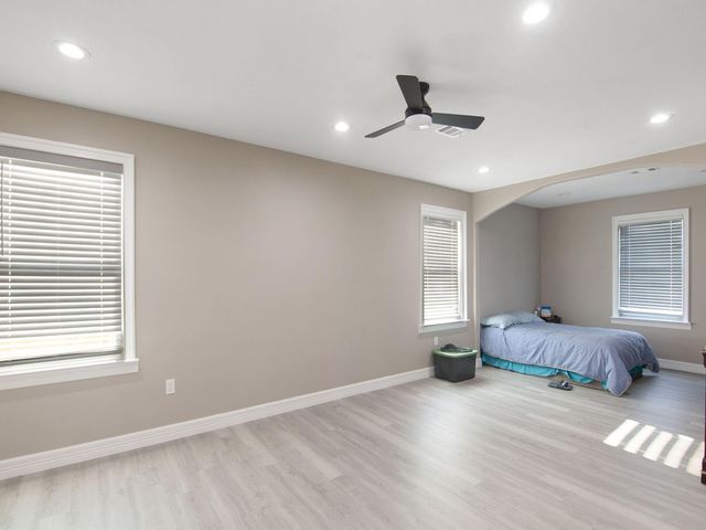 51 Road 5117, Cleveland, TX 77327