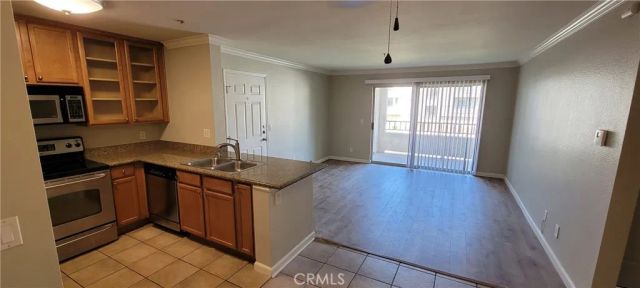 1010 La Terraza, Corona, CA 92879