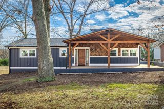 223 West Park Drive, Morganton, NC 28655