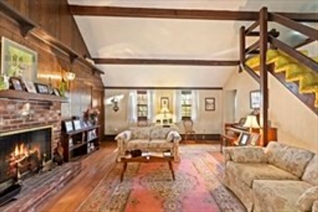 12 Edgewater Dr, Lakeville, MA 02347