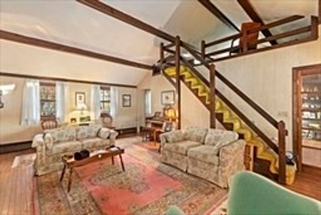 12 Edgewater Dr, Lakeville, MA 02347