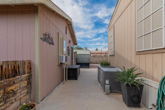 13729 E 49 Dr, Yuma, AZ 85367