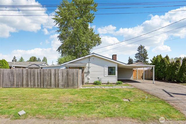 16966 121st Avenue SE, Renton, WA 98058