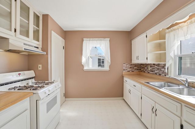 827 Snowhill Boulevard 827 Snowhill Boulevard, Springfield, OH 45504