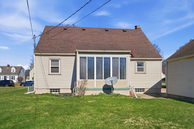 827 Snowhill Boulevard 827 Snowhill Boulevard, Springfield, OH 45504