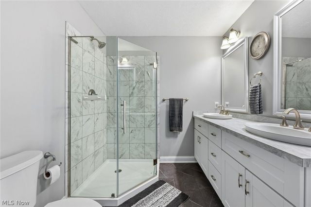 5196 Linda Drive, Medina, OH 44256