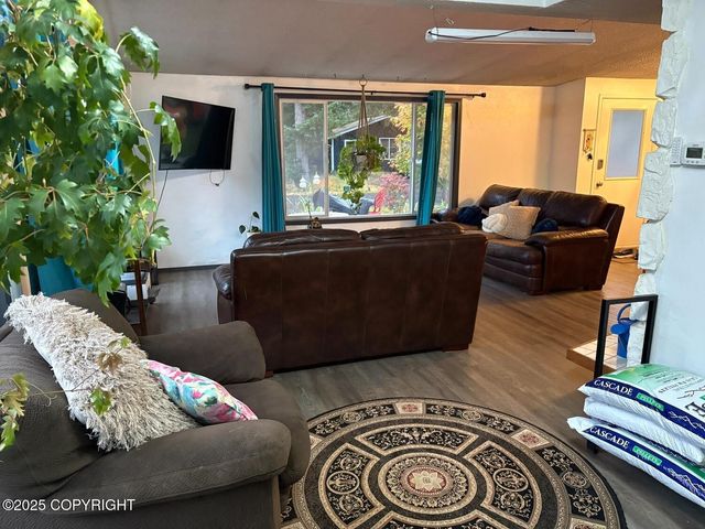 4403 Sesame Street, Juneau, AK 99801