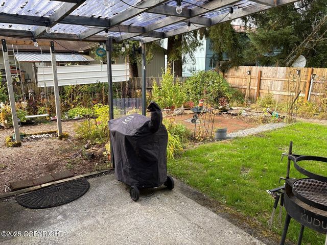 4403 Sesame Street, Juneau, AK 99801