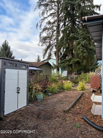 4403 Sesame Street, Juneau, AK 99801