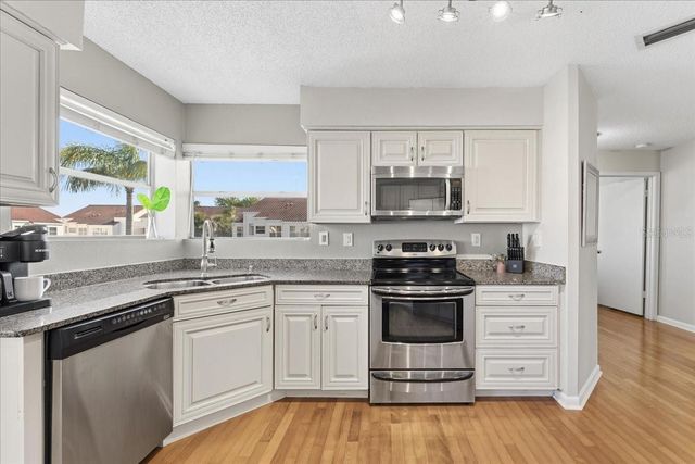 6061 BAHIA DEL MAR BOULEVARD 207, St Petersburg, FL 33715