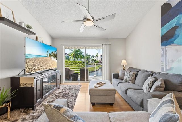 6061 BAHIA DEL MAR BOULEVARD 207, St Petersburg, FL 33715