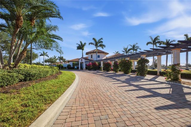 10792 TARFLOWER DRIVE 102, Venice, FL 34293