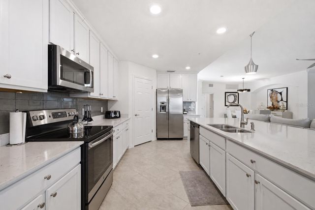 10792 TARFLOWER DRIVE 102, Venice, FL 34293