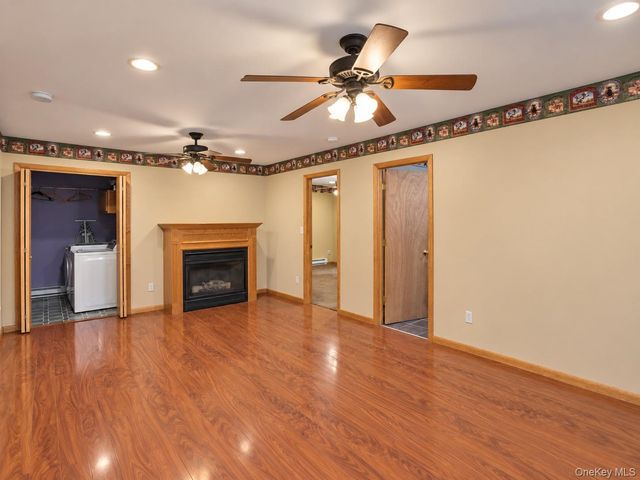 22 Hill View Drive, New Windsor, NY 12553
