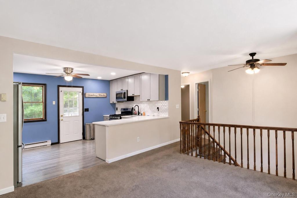 22 Hill View Road, New Windsor, NY 12553 — photo 5