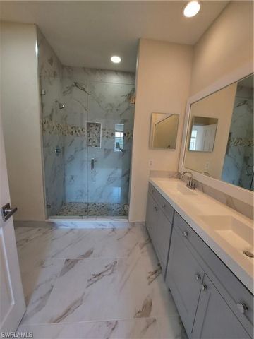 3268 Amanda LN 3, Naples, FL 34109