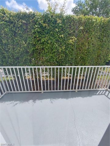 3268 Amanda LN 3, Naples, FL 34109