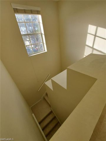 3268 Amanda LN 3, Naples, FL 34109