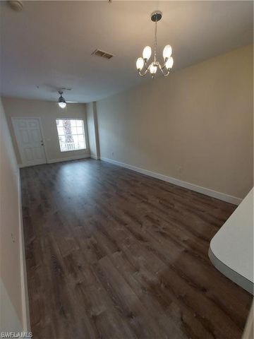 3268 Amanda LN 3, Naples, FL 34109