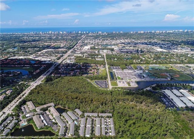 3268 Amanda LN 3, Naples, FL 34109