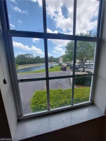 3268 Amanda LN 3, Naples, FL 34109