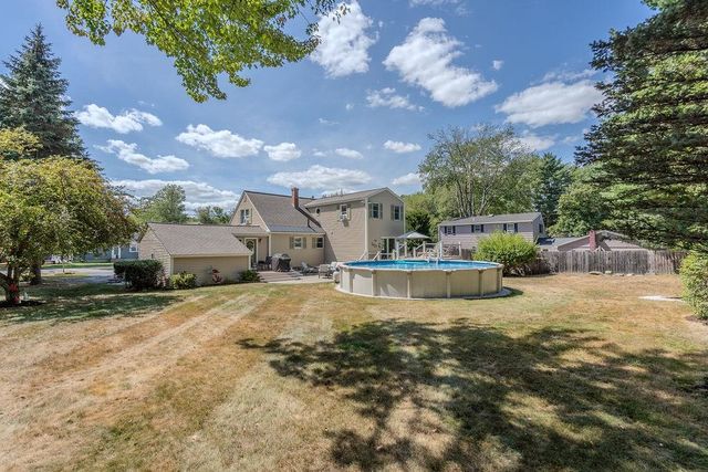 27 Hampshire Avenue, Rochester, NH 03867