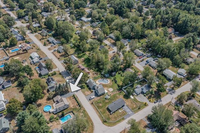 27 Hampshire Avenue, Rochester, NH 03867