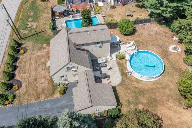 27 Hampshire Avenue, Rochester, NH 03867