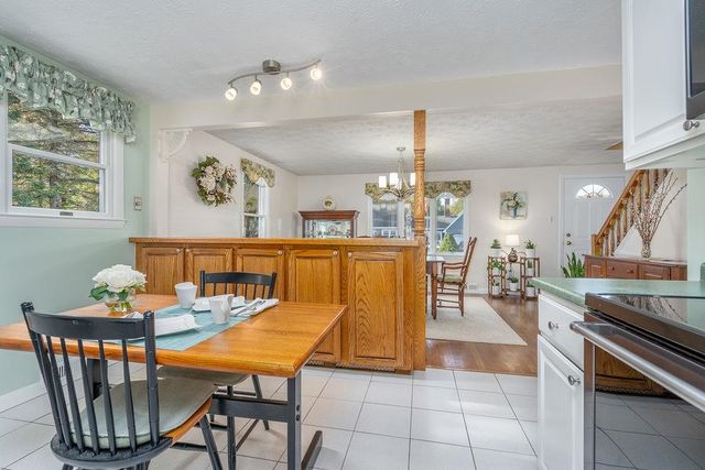 27 Hampshire Avenue, Rochester, NH 03867