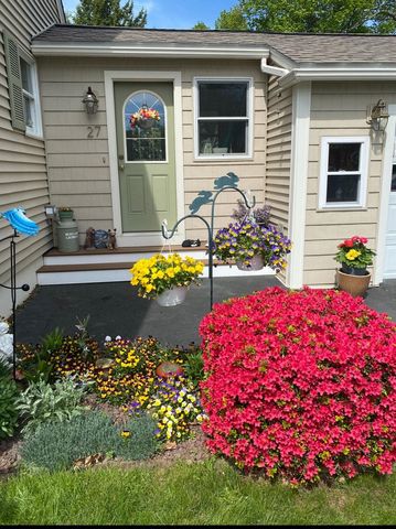 27 Hampshire Avenue, Rochester, NH 03867