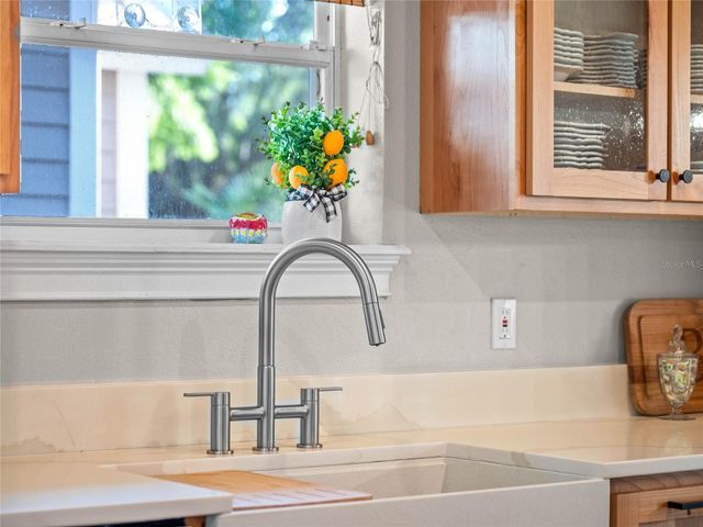 6037 LAKE ERIE ROAD, Groveland, FL 34736