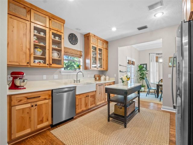 6037 LAKE ERIE ROAD, Groveland, FL 34736