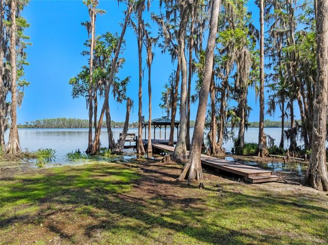6037 LAKE ERIE ROAD, Groveland, FL 34736