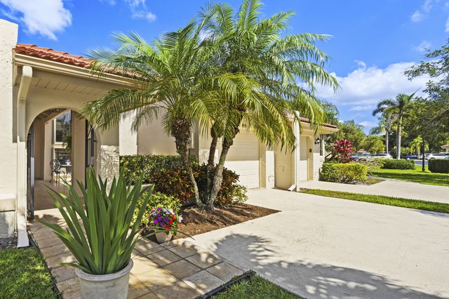819 Windermere Way, Palm Beach Gardens, FL 33418