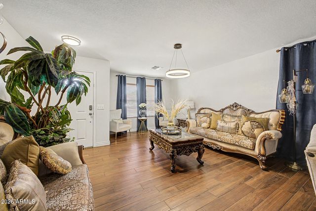 2165 S LUTHER Avenue, Mesa, AZ 85209