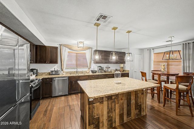 2165 S LUTHER Avenue, Mesa, AZ 85209