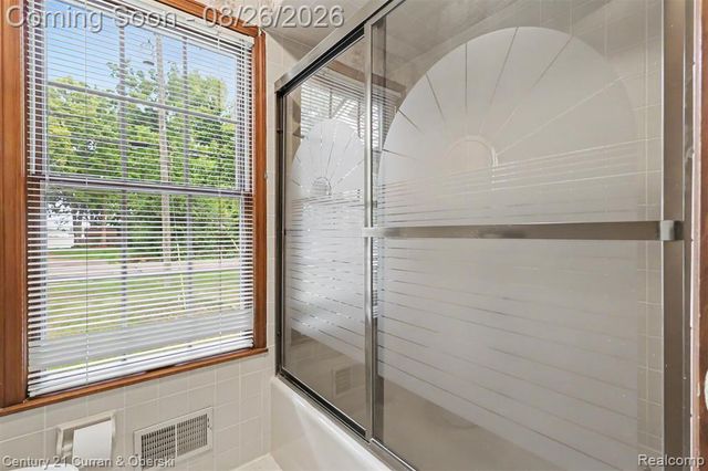 18227 Meridian Road, Grosse Ile, MI 48138