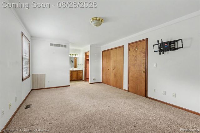 18227 Meridian Road, Grosse Ile, MI 48138