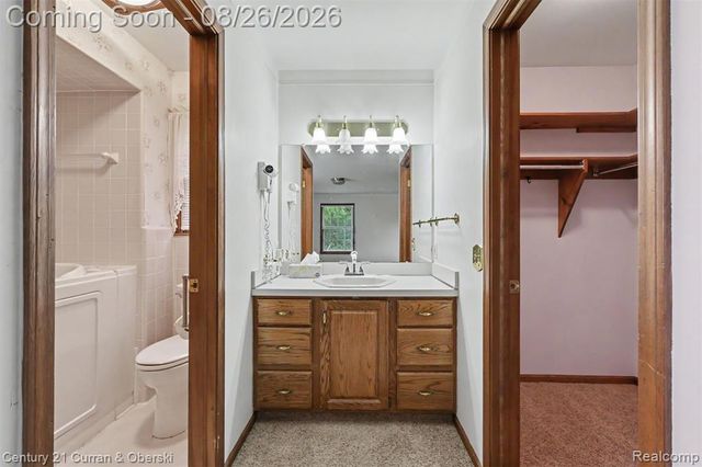 18227 Meridian Road, Grosse Ile, MI 48138
