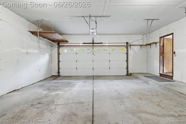 18227 Meridian Road, Grosse Ile, MI 48138