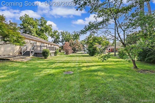 18227 Meridian Road, Grosse Ile, MI 48138